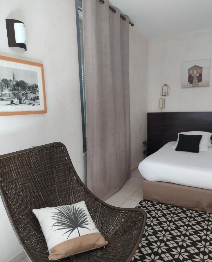Hotel Le Synaya Sanary-sur-Mer Bagian luar foto