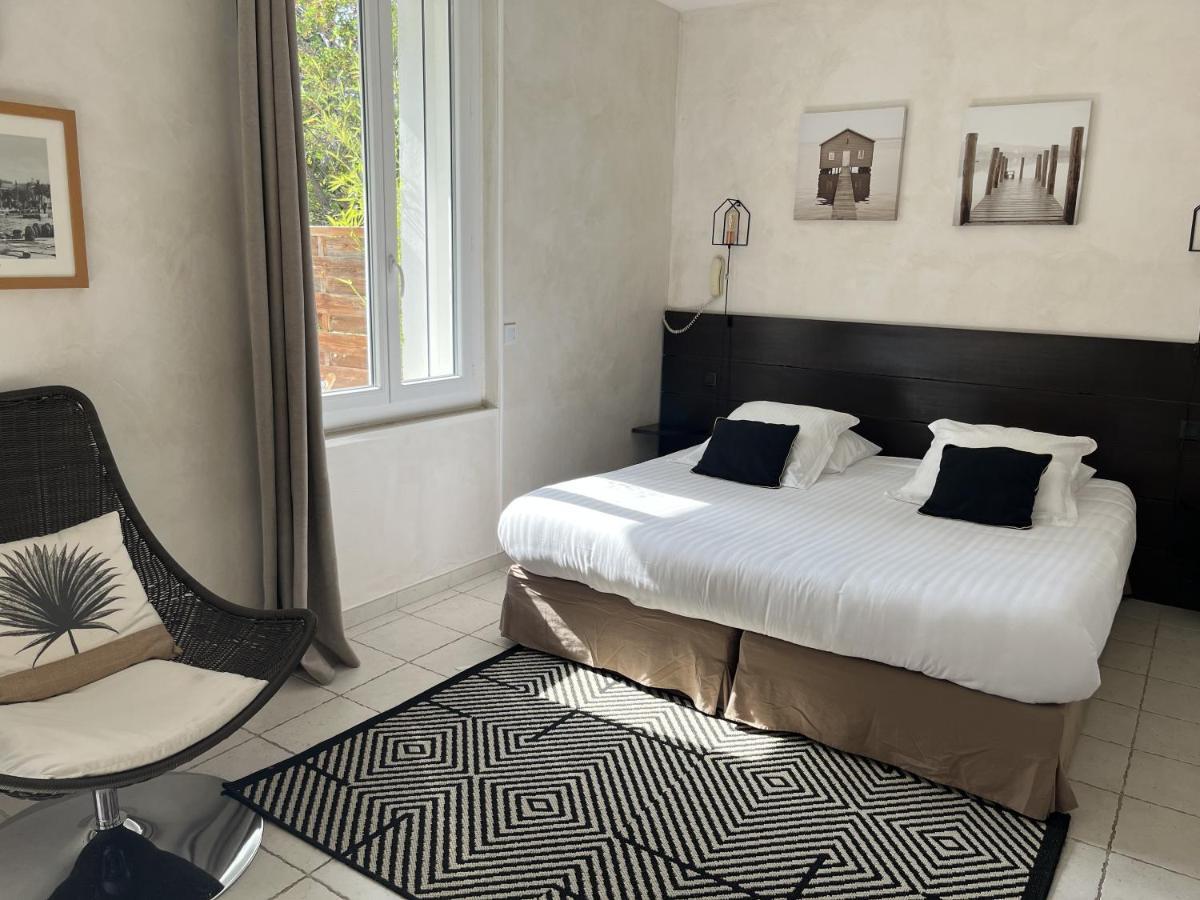 Hotel Le Synaya Sanary-sur-Mer Bagian luar foto