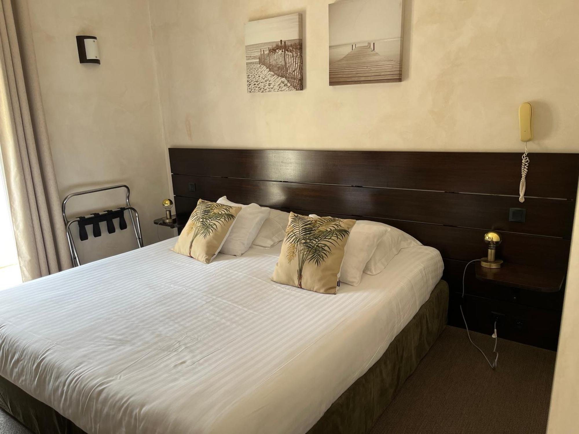 Hotel Le Synaya Sanary-sur-Mer Bagian luar foto