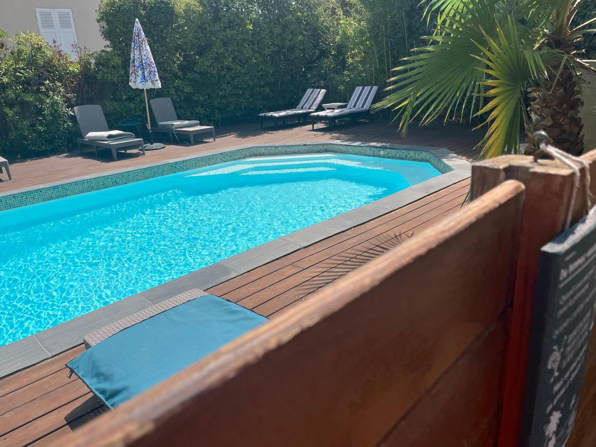 Hotel Le Synaya Sanary-sur-Mer Bagian luar foto