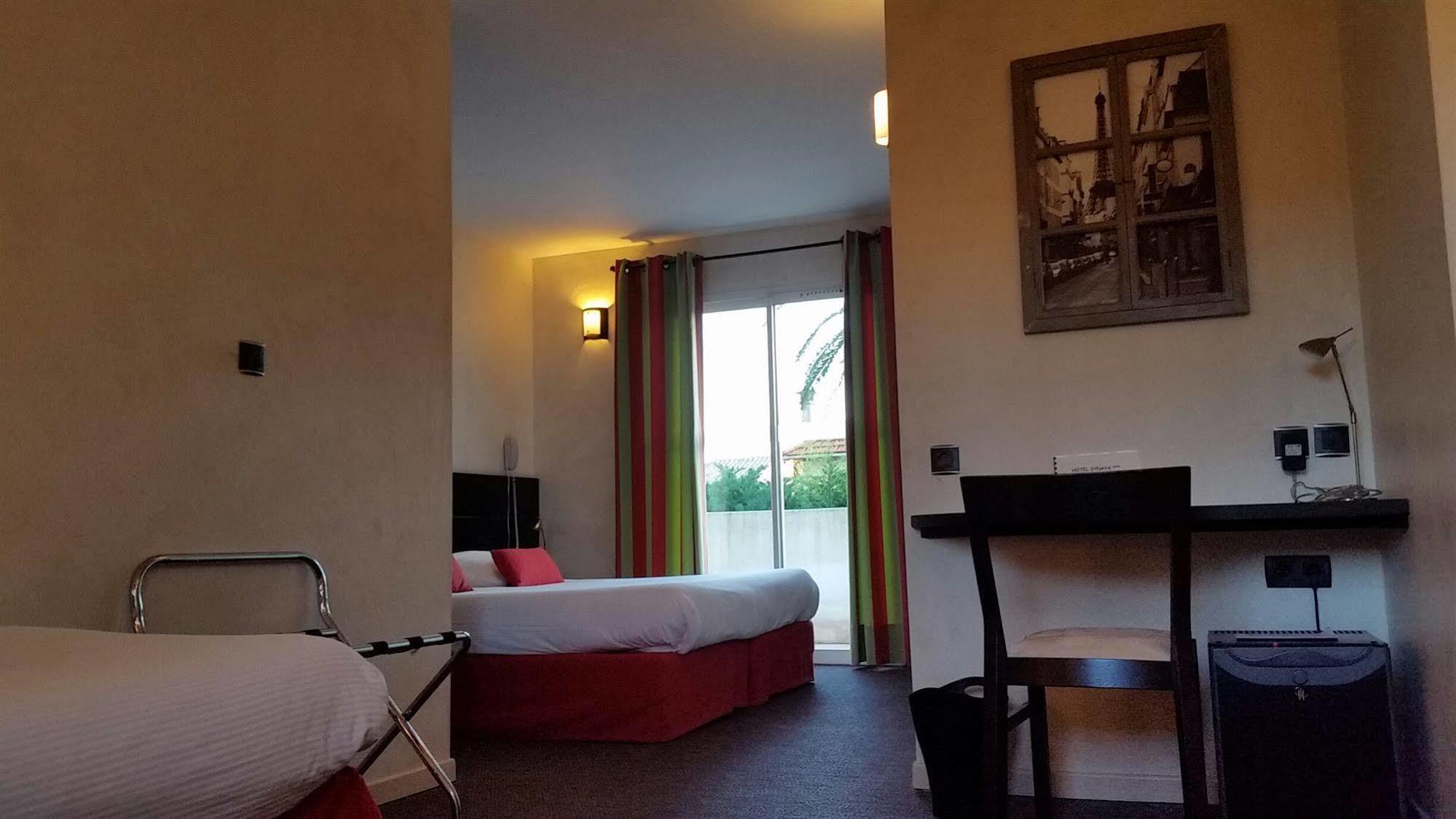 Hotel Le Synaya Sanary-sur-Mer Bagian luar foto